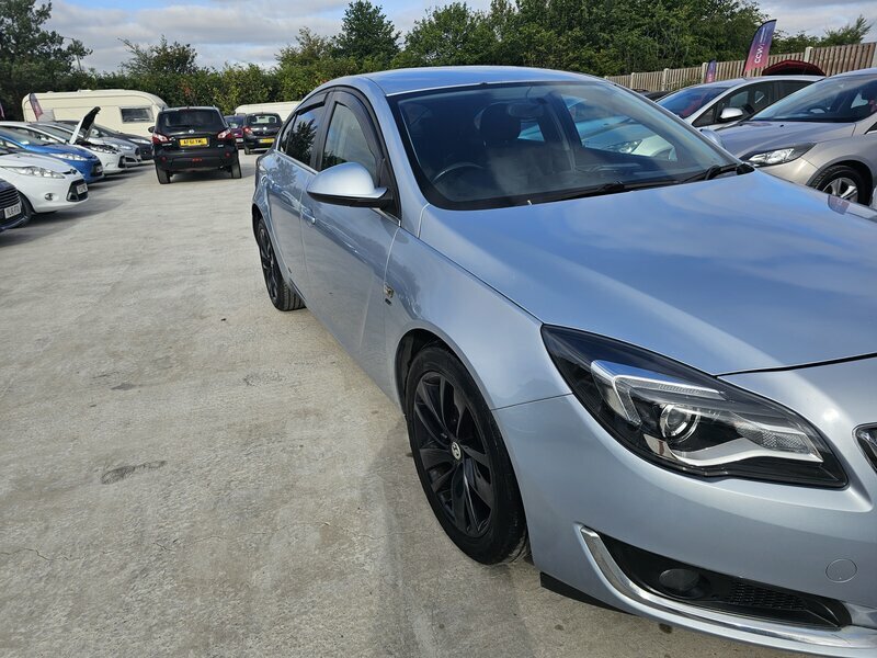 Vauxhall Insignia 2.0-Insignia-sr-nav-cdti-ecoflex-ss-5dr Silver