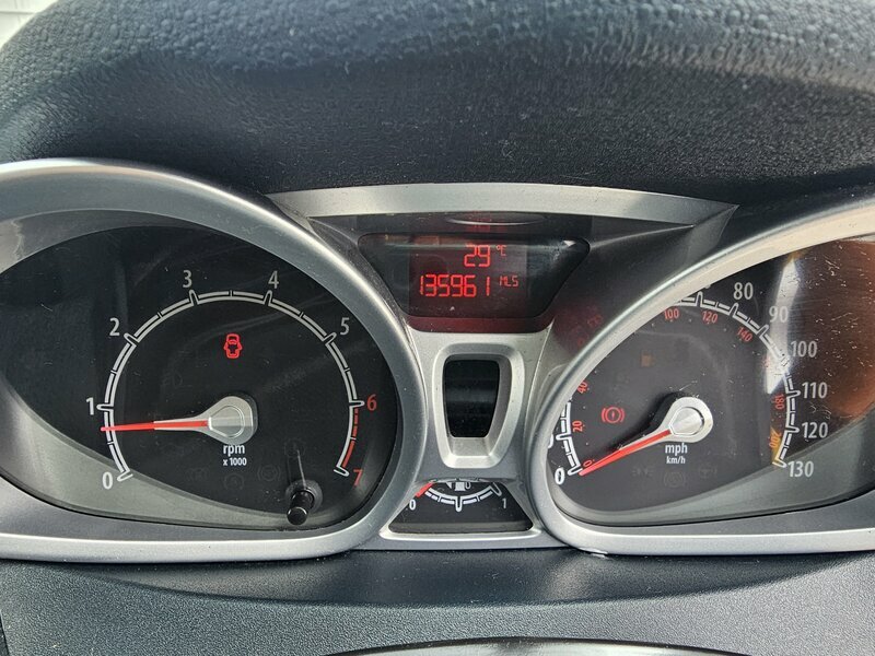 Ford Fiesta 1.25 Zetec 82 White #13