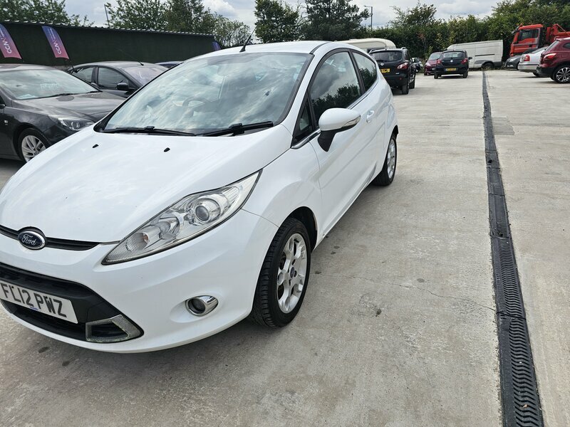 Ford Fiesta 1.25 Zetec 82 White #7
