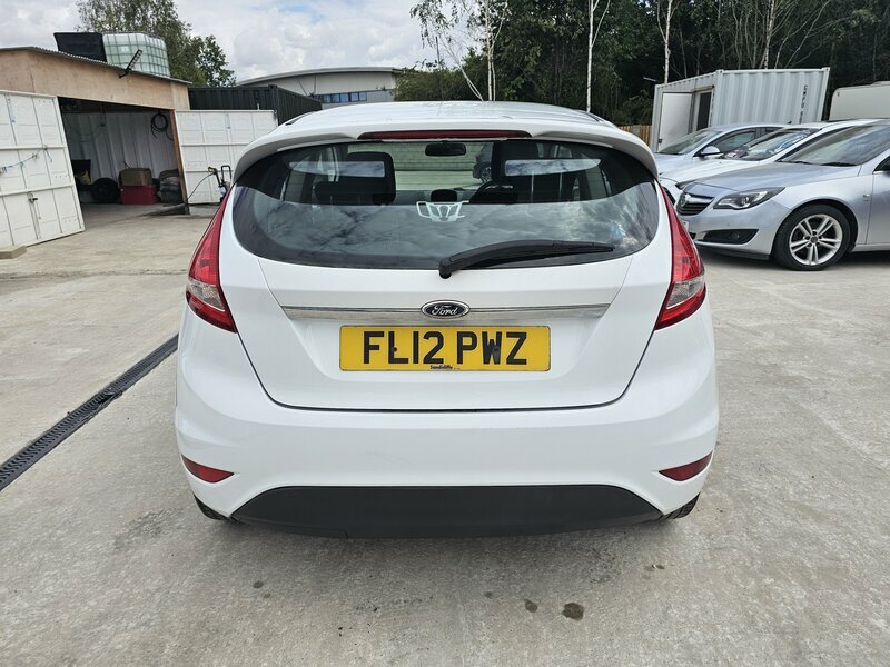 Ford Fiesta 1.25 Zetec 82 White #4