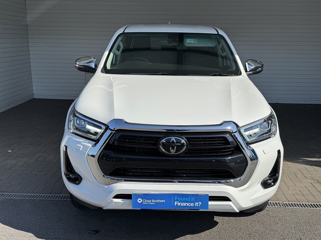 Toyota HILUX D-4d Invincible U15491535 White #2