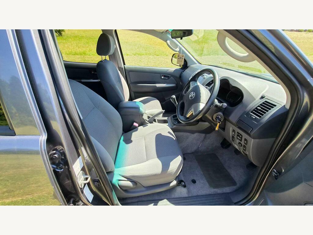 Toyota HILUX 3.0 D-4d Invincible 4Wd Euro 5 White #18