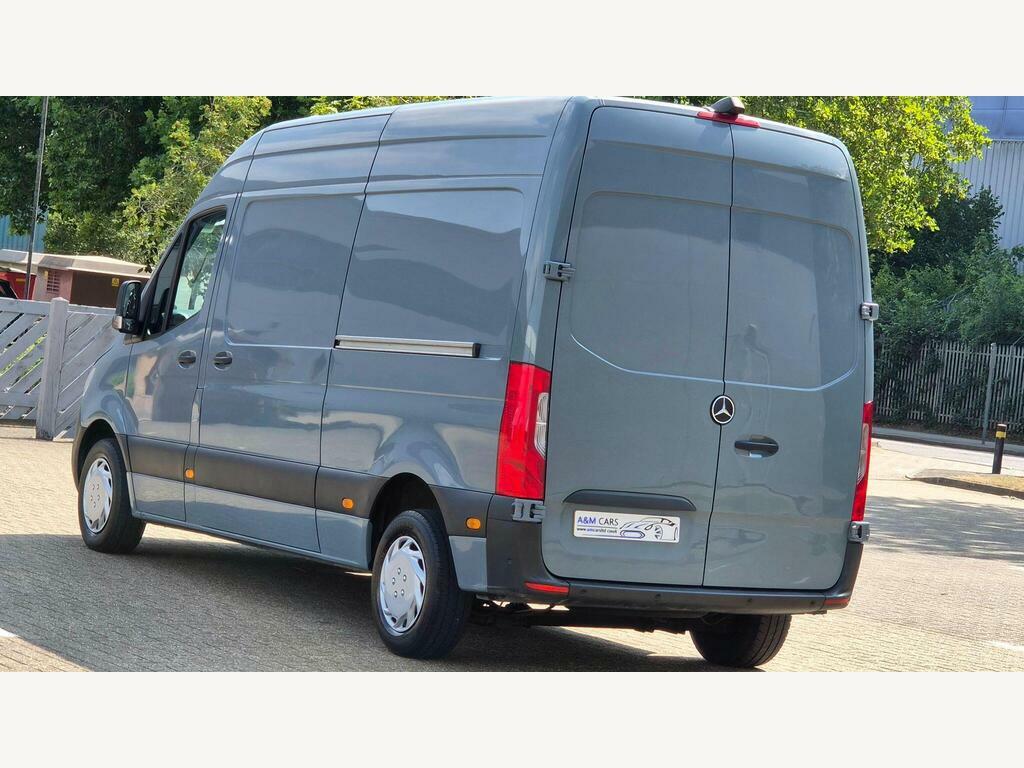 Mercedes-Benz Sprinter 2L Progressive White #7