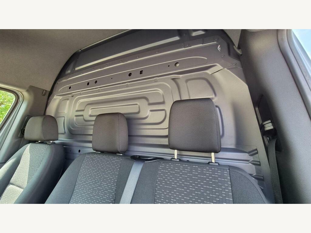 Mercedes-Benz Sprinter 2L Progressive White #18