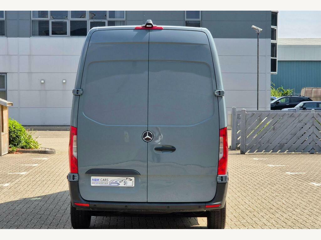 Mercedes-Benz Sprinter 2L Progressive White #8