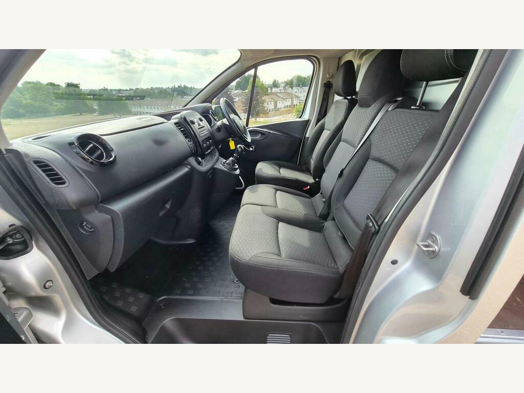 Vauxhall Vivaro 1.6 Cdti 120 Bhp Silver #15