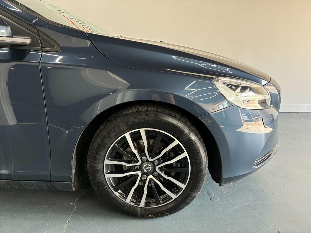 Volvo V40 2.0 D4 R-design Pro Black 1 Owner Fr Black #13
