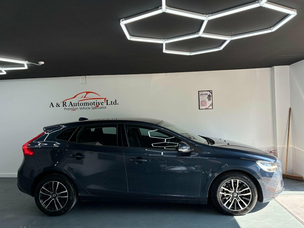 Volvo V40 2.0 D4 R-design Pro Black 1 Owner Fr Black #11