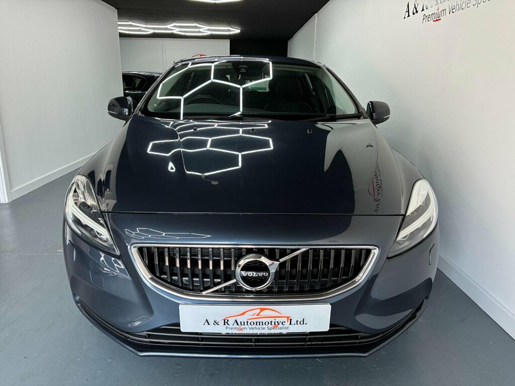 Volvo V40 2.0 D2 Momentum Euro 6 Ss Blue #4