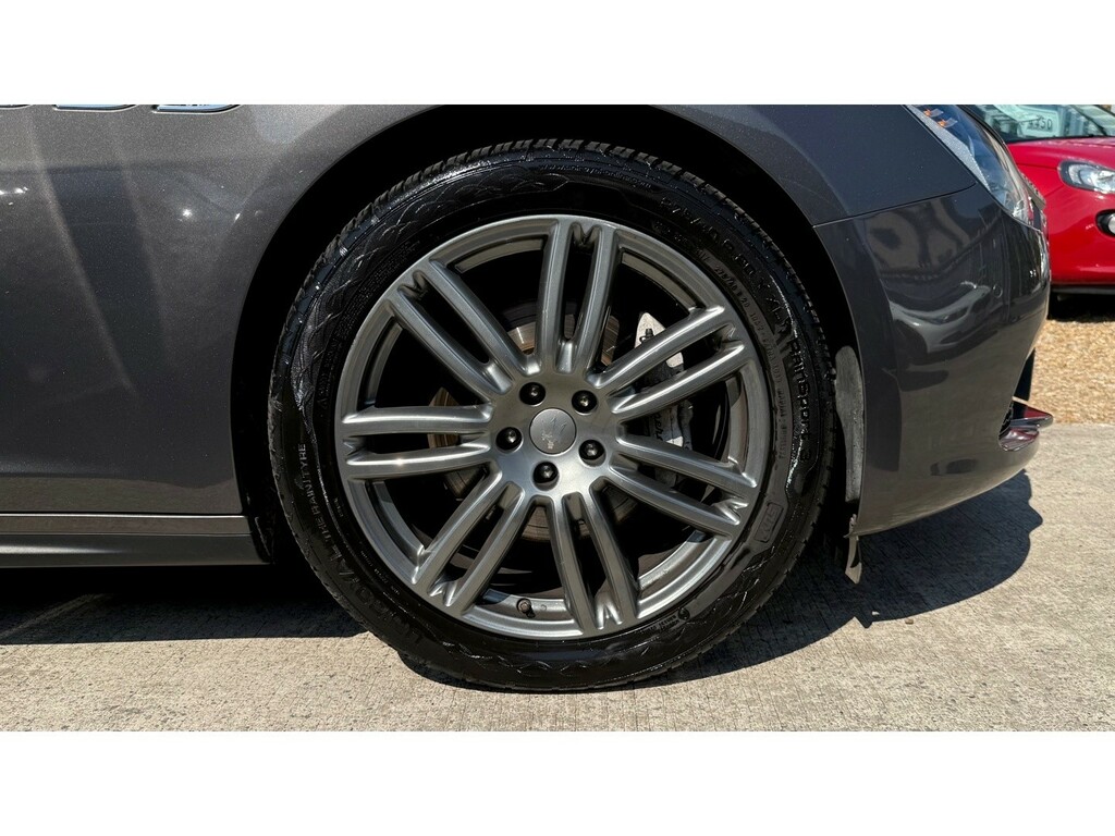 Maserati Ghibli 3.0D V6 Saloon Zf Euro 5 Ss 275 Ps Red #17