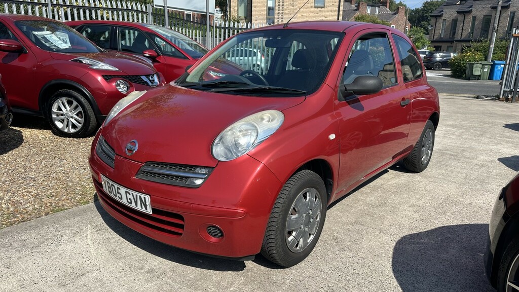 Nissan Micra 1.2 16V S Red