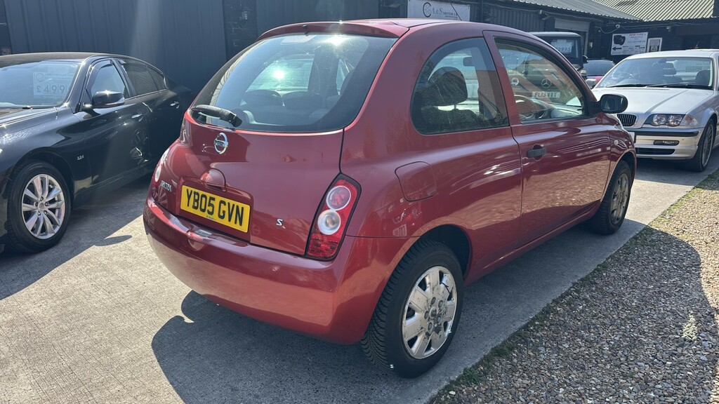 Nissan Micra 1.2 16V S Red #3