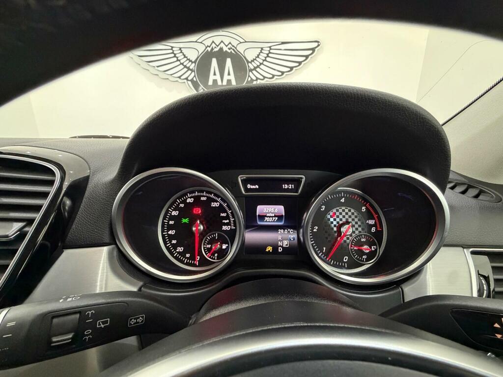 Mercedes-Benz GLE Class Gle 250D 4Matic Amg Line 9G-tronic White #33