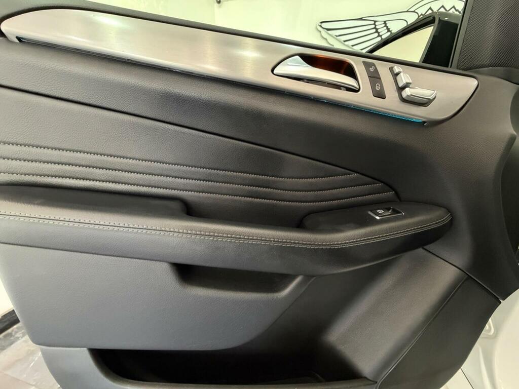 Mercedes-Benz GLE Class Gle 250D 4Matic Amg Line 9G-tronic White #24