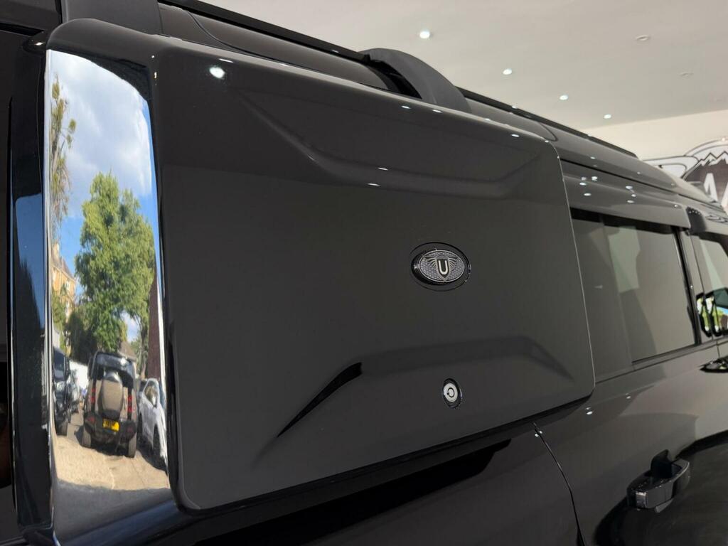 Land Rover Defender 110 First Edition Green #53