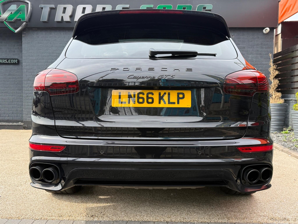 Porsche Cayenne Cayenne Gts V6 Tiptronic Black #6