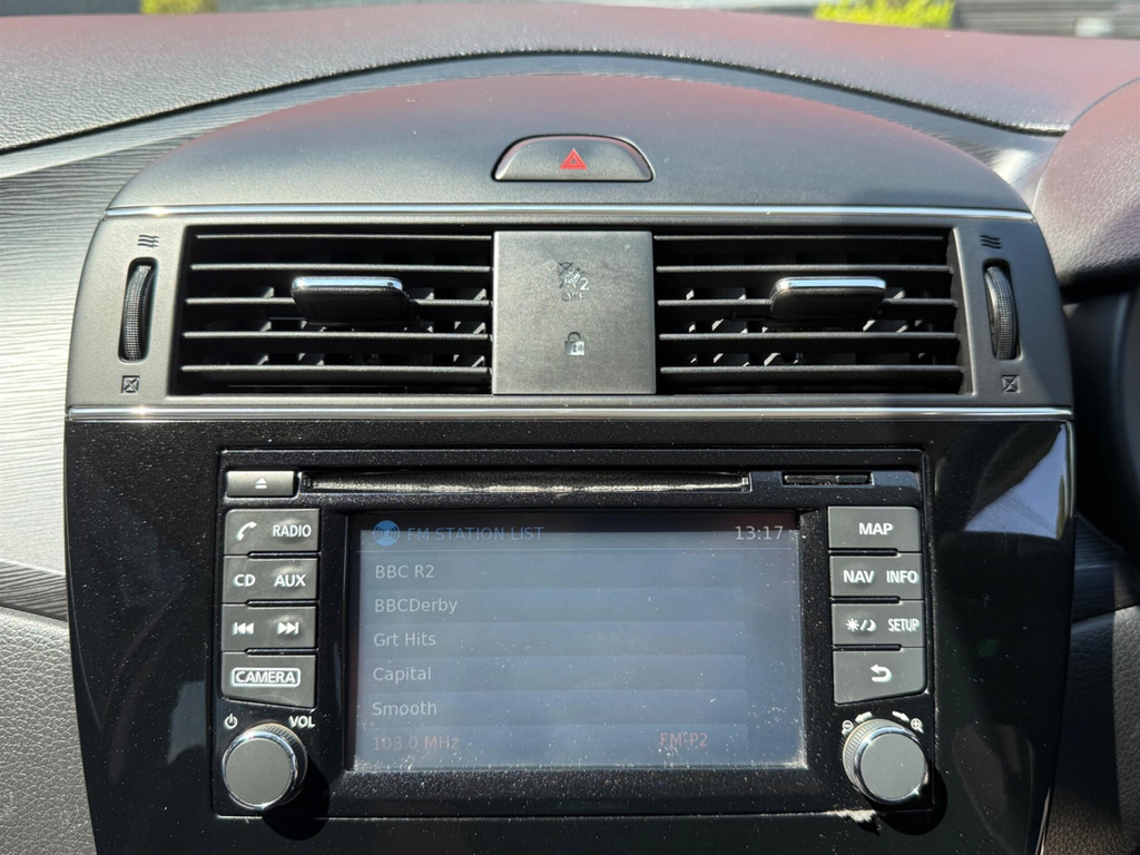 Nissan Pulsar 1.5L 1.5 Dci N-connecta Euro 6 Ss Red #45