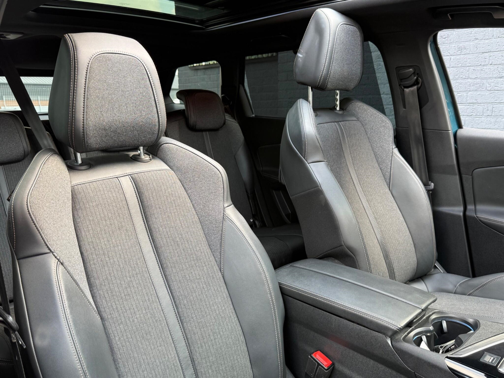 Peugeot 5008 1.2 Puretech Active Black #28