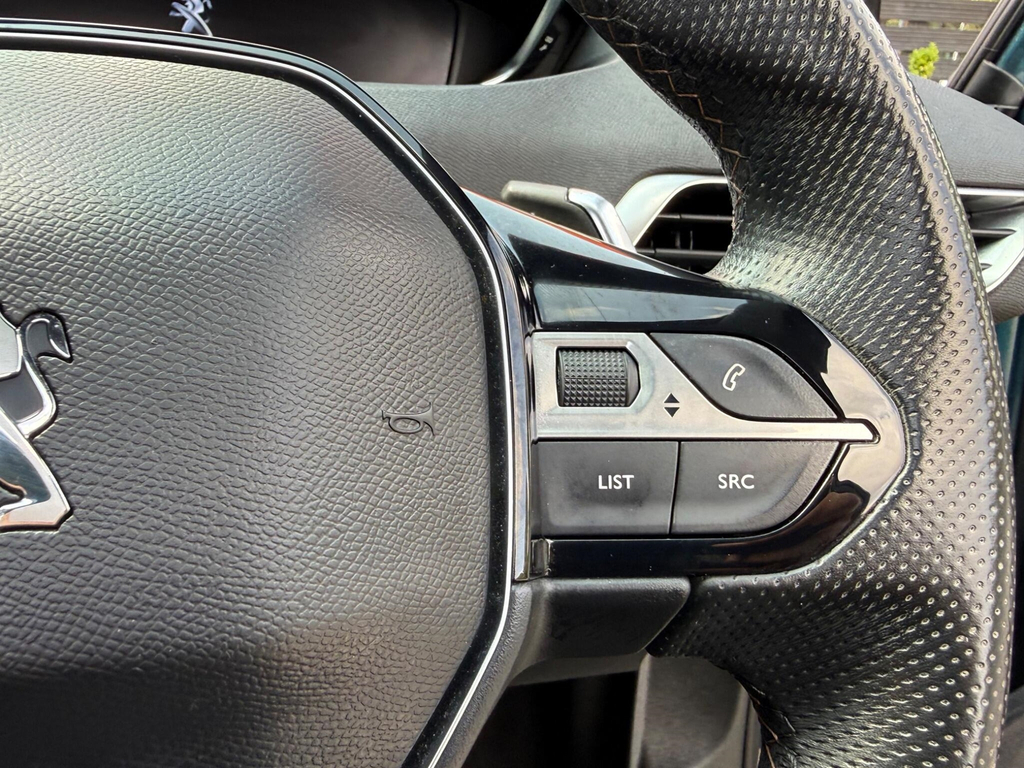 Peugeot 5008 1.2 Puretech Active Black #32