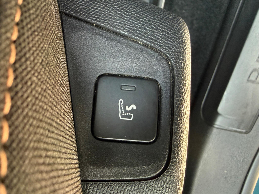 Peugeot 5008 1.2 Puretech Active Black #43