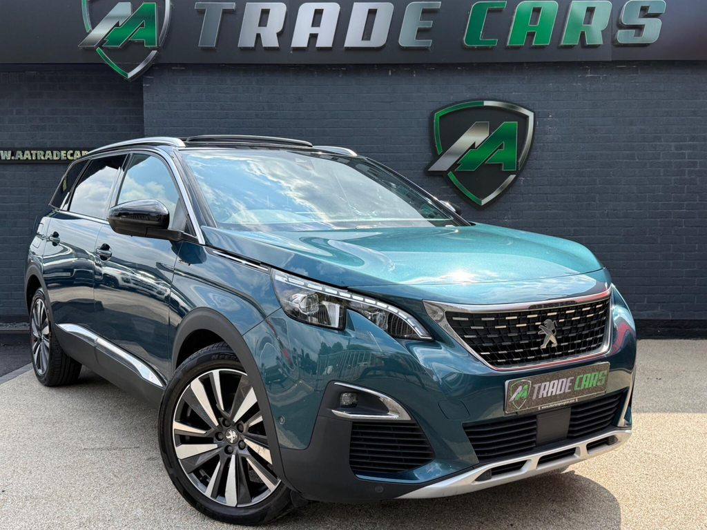 Peugeot 5008 1.2 Puretech Active Black #1