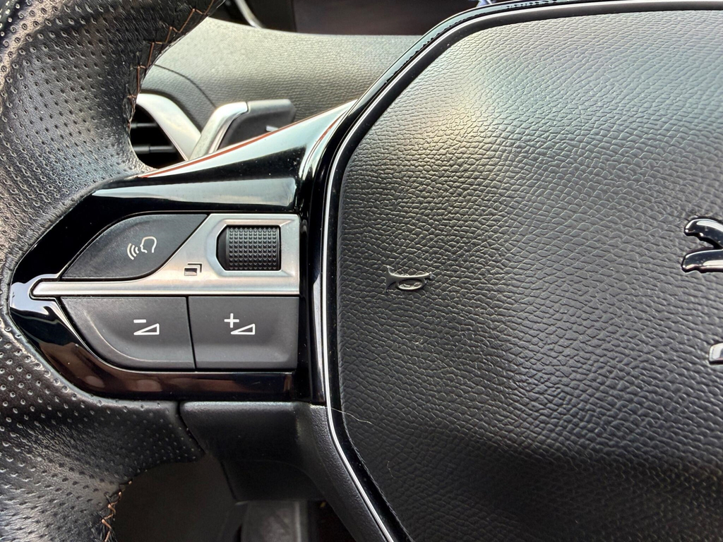 Peugeot 5008 1.2 Puretech Active Black #31