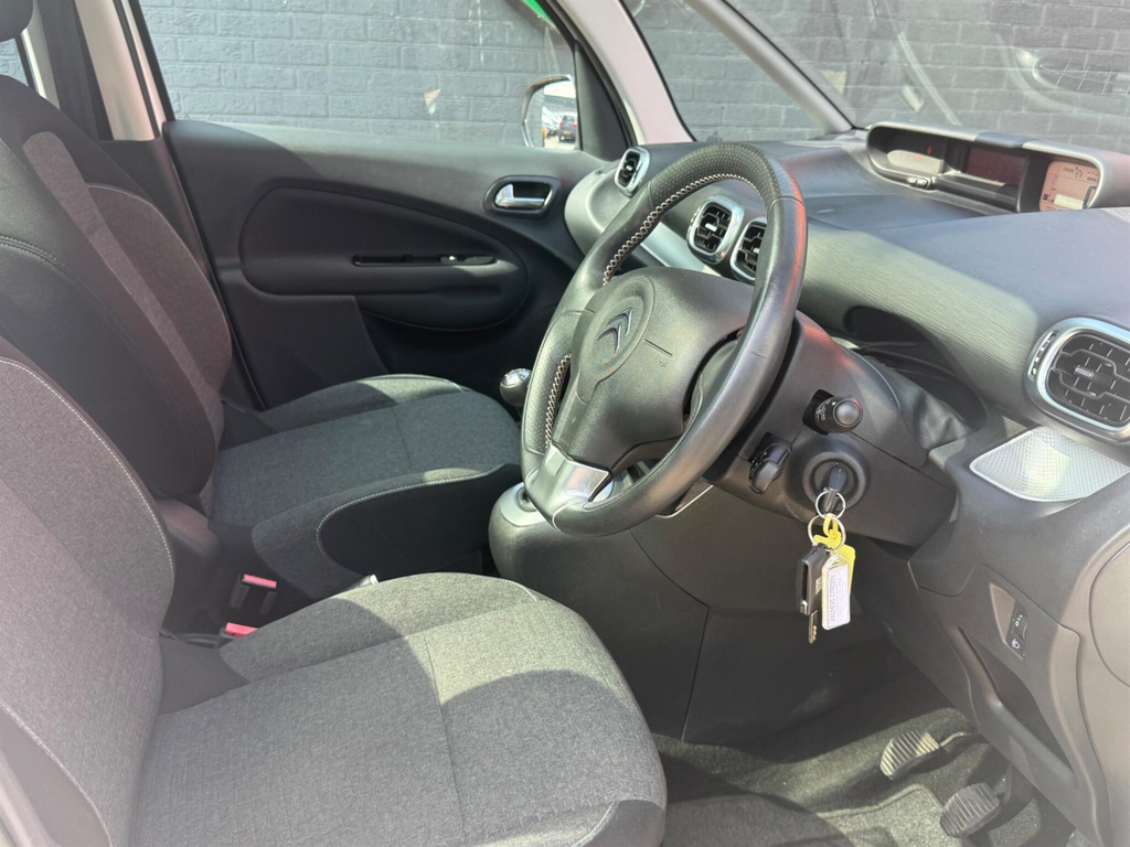 Citroen C3 Picasso Platinum White #26
