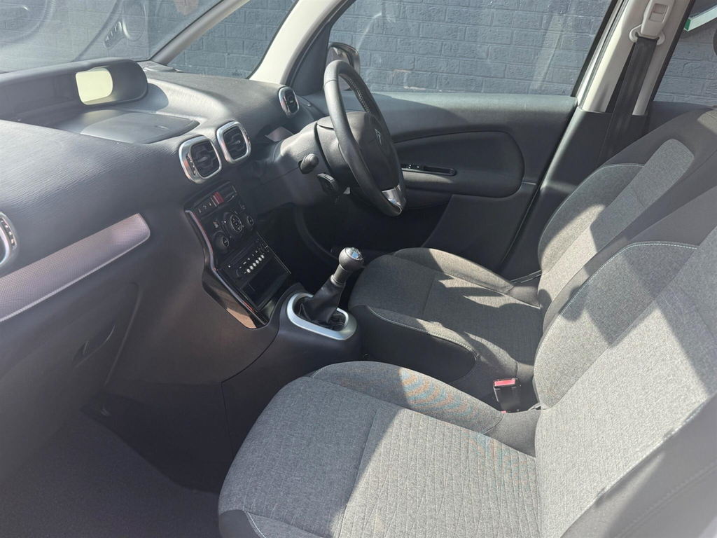 Citroen C3 Picasso Platinum White #33
