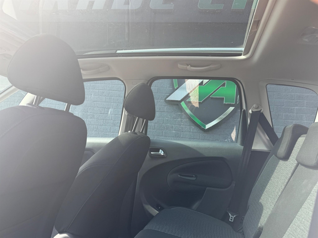 Citroen C3 Picasso Platinum White #16