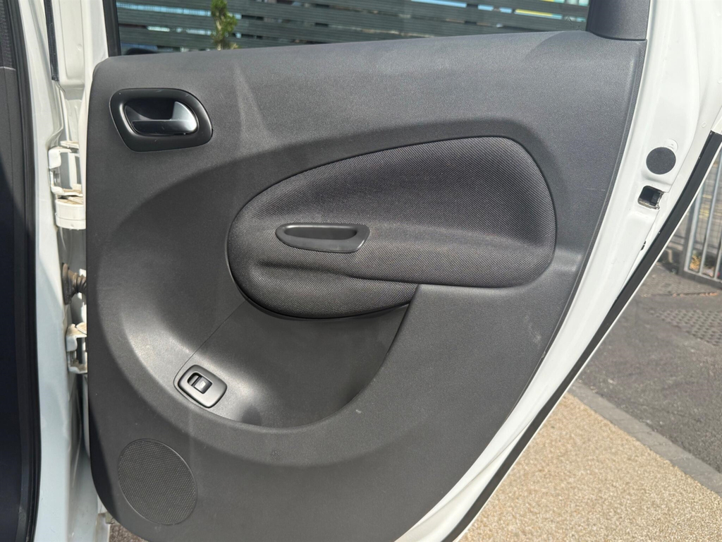 Citroen C3 Picasso Platinum White #36