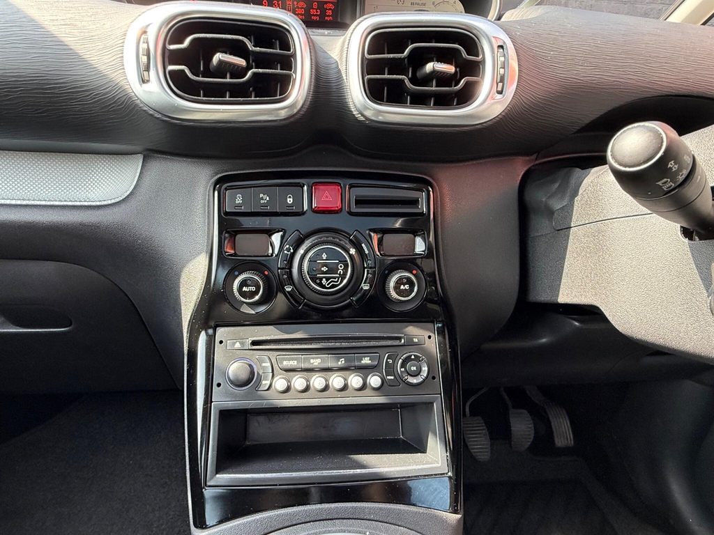 Citroen C3 Picasso Platinum White #29