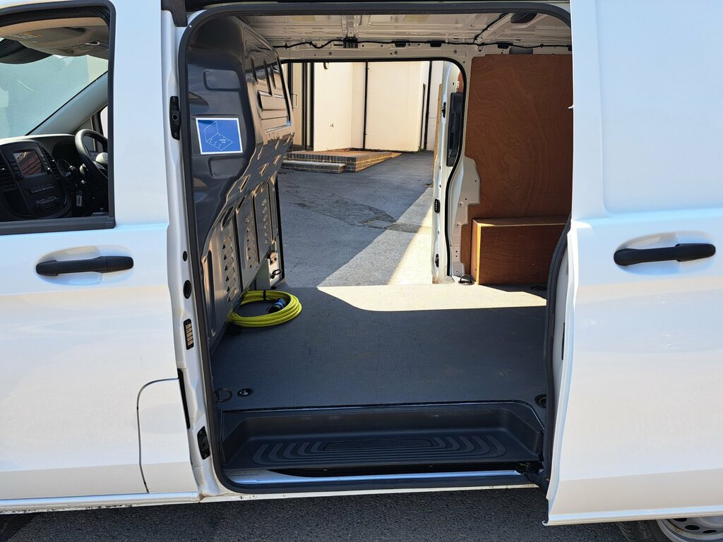 Mercedes-Benz eVito 116 E 66Kwh Progressive Fwd L2 6Dr Lwb White #10