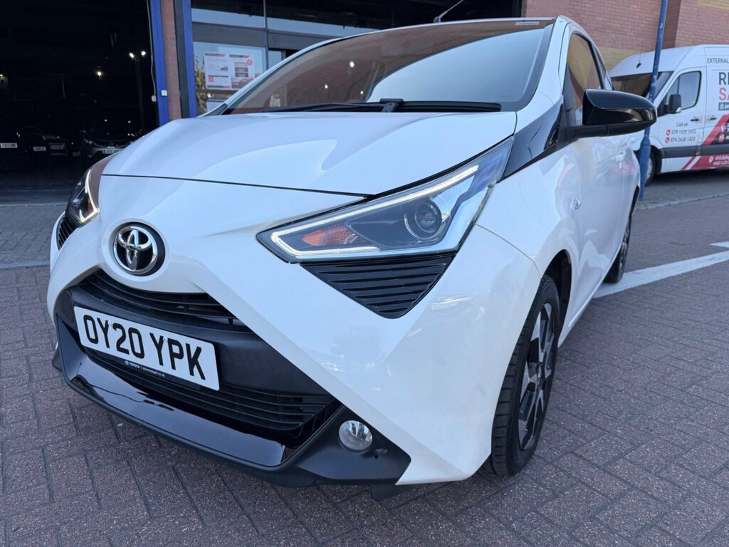 Toyota Aygo 1.0 Vvt-i X-trend Funroof X-shift Euro 6 OY20YPK White #5