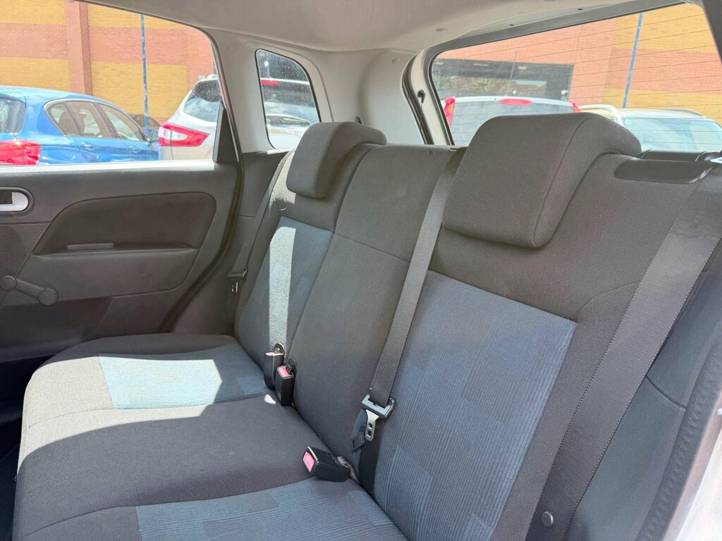 Ford Fiesta Freedom 16V 5-Door Black #27