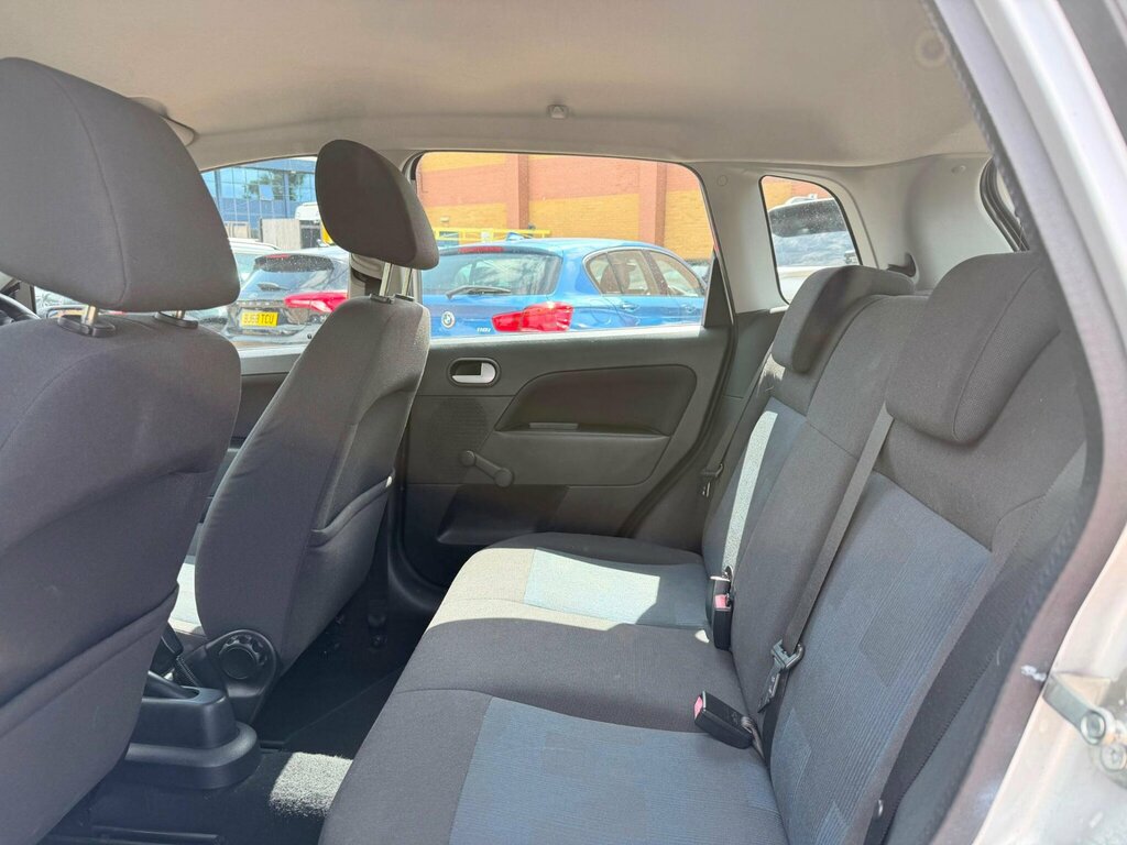 Ford Fiesta Freedom 16V 5-Door Black #25