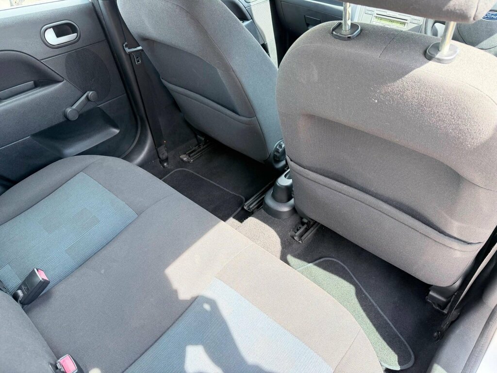 Ford Fiesta Freedom 16V 5-Door Black #23