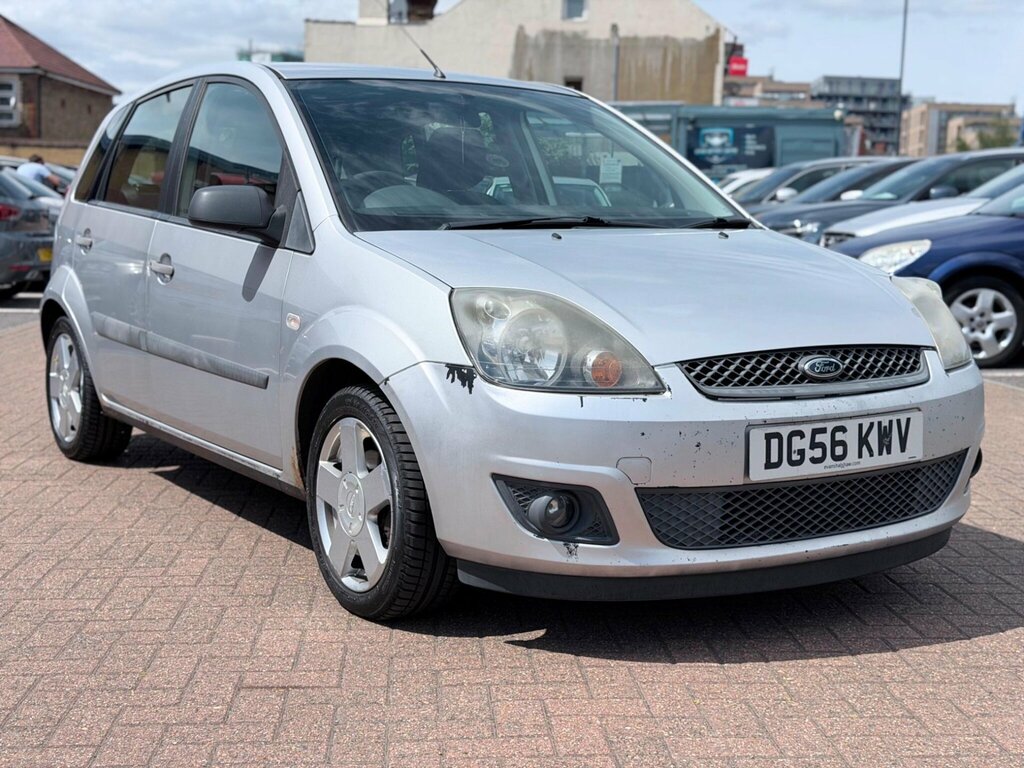 Ford Fiesta Freedom 16V 5-Door Black #6