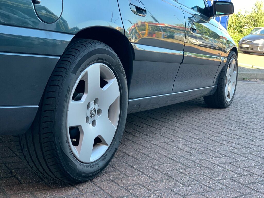 Vauxhall Omega 2.2I 16V Cd Silver #33