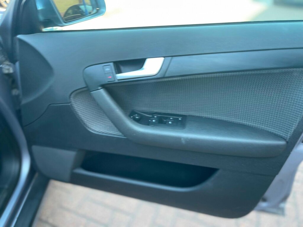 Audi A3 Hatchback Black #26