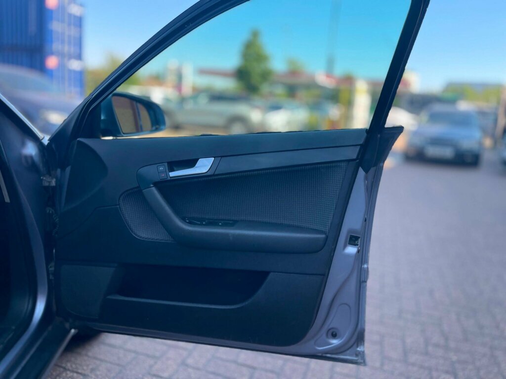 Audi A3 Hatchback Black #25