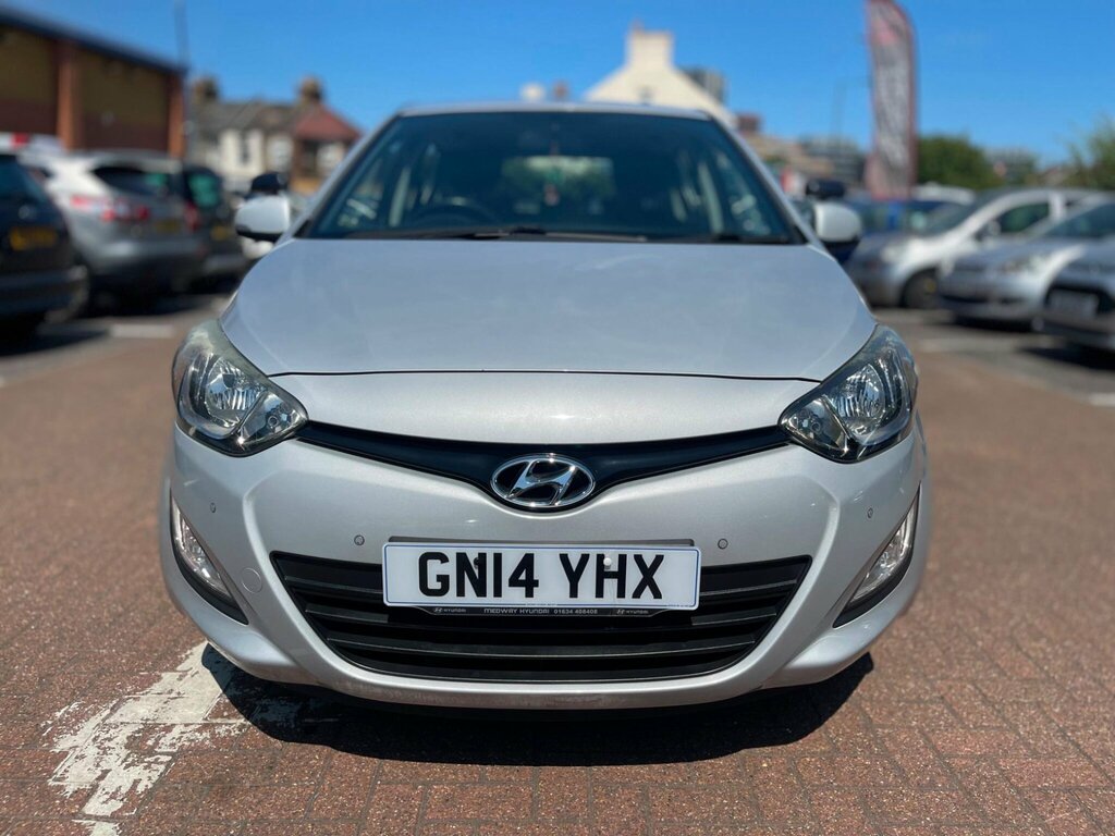Hyundai I20 1.4 Active Euro 5 Silver #2