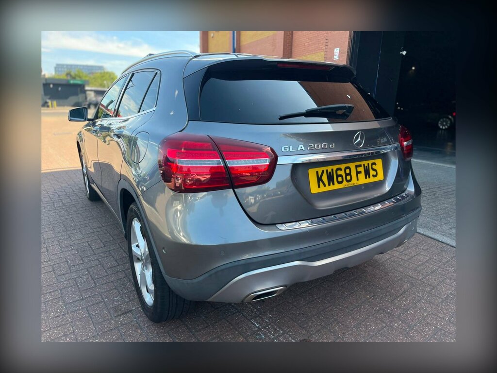 Mercedes-Benz GLA Class 2.1 Gla220d Amg Line White #8