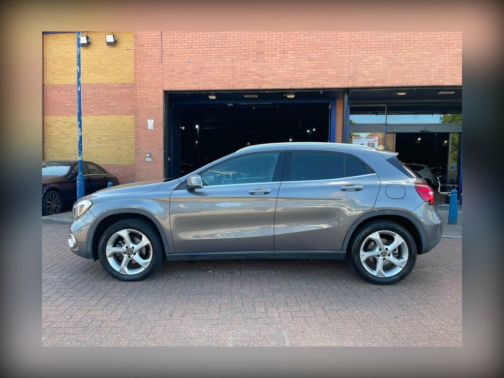 Mercedes-Benz GLA Class 2.1 Gla220d Amg Line White #9