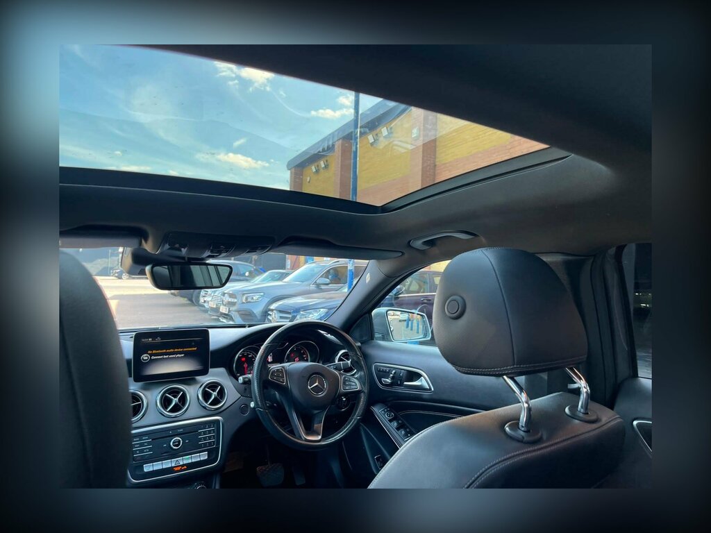 Mercedes-Benz GLA Class 2.1 Gla220d Amg Line White #15