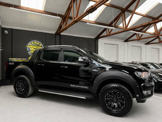 Ford Ranger 3.2 Tdci Wildtrak Pickup Double Cab Aut Black #2