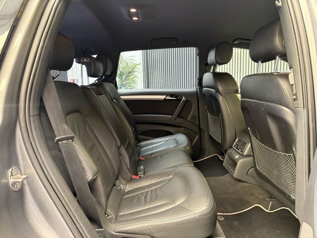 Audi Q7  Grey #11