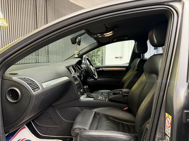 Audi Q7  Grey #10