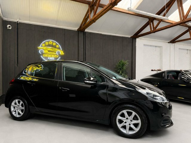 Peugeot 208 1.6 Bluehdi Active Hatchback Eur Black #2