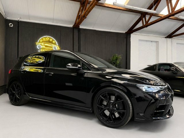 Volkswagen Golf 2.0 Tsi R Black Edition Hatchback Dsg 4 WU26EFO Black #2