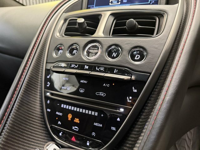 Aston Martin DBS Dbs Superleggera V12 White #19